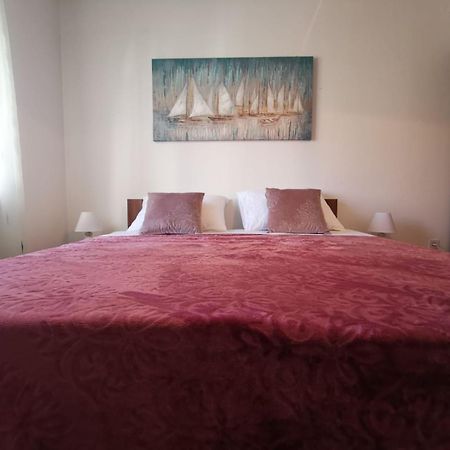 Apartments Mila Kastela Bilik gambar