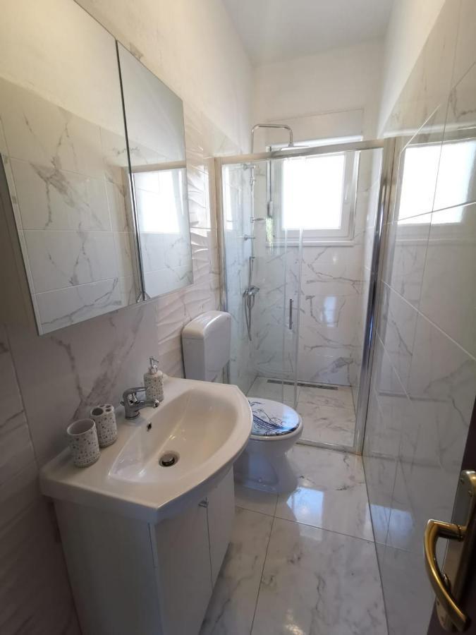Apartments Mila Kastela Luaran gambar