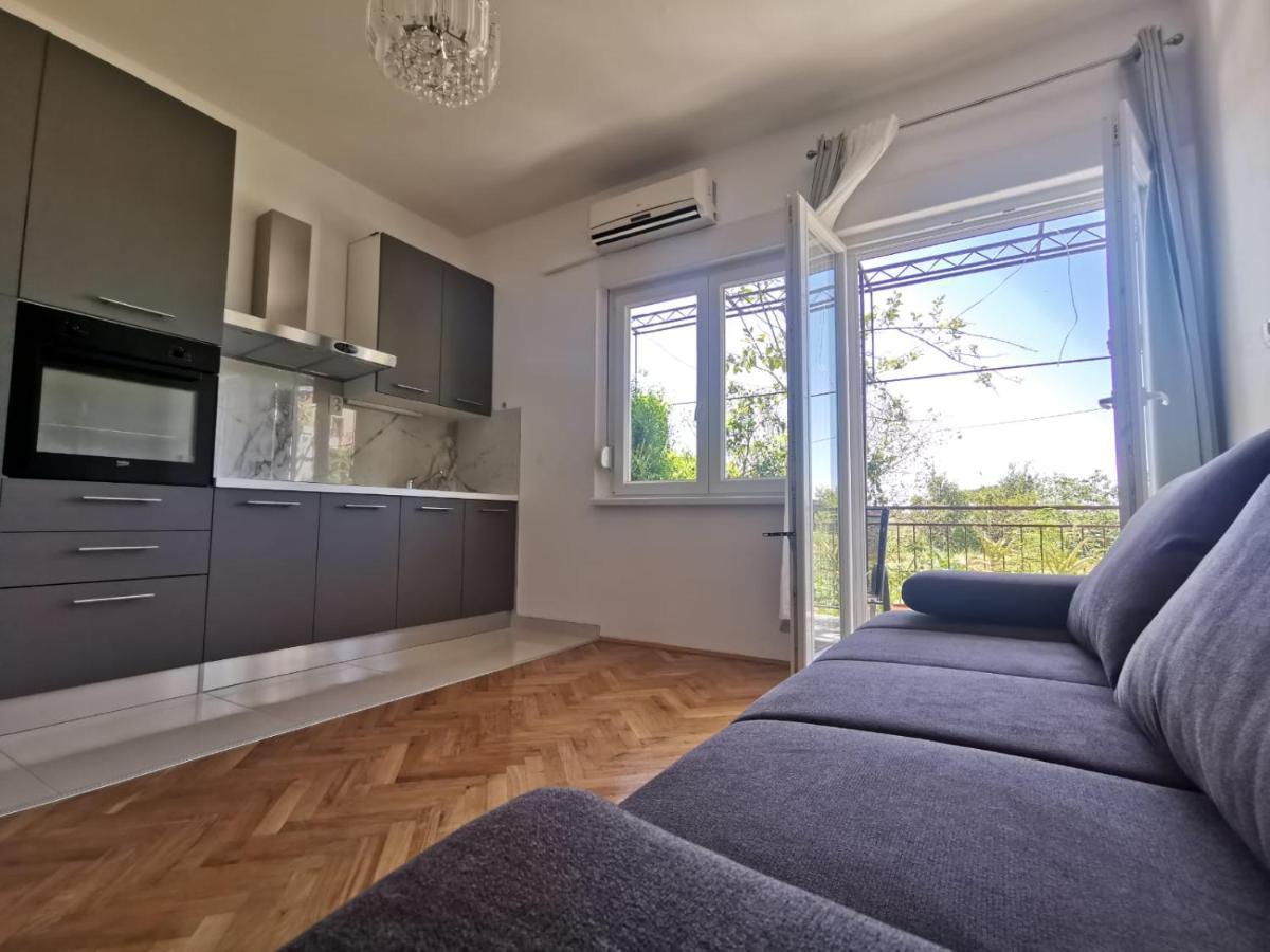 Apartments Mila Kastela Luaran gambar