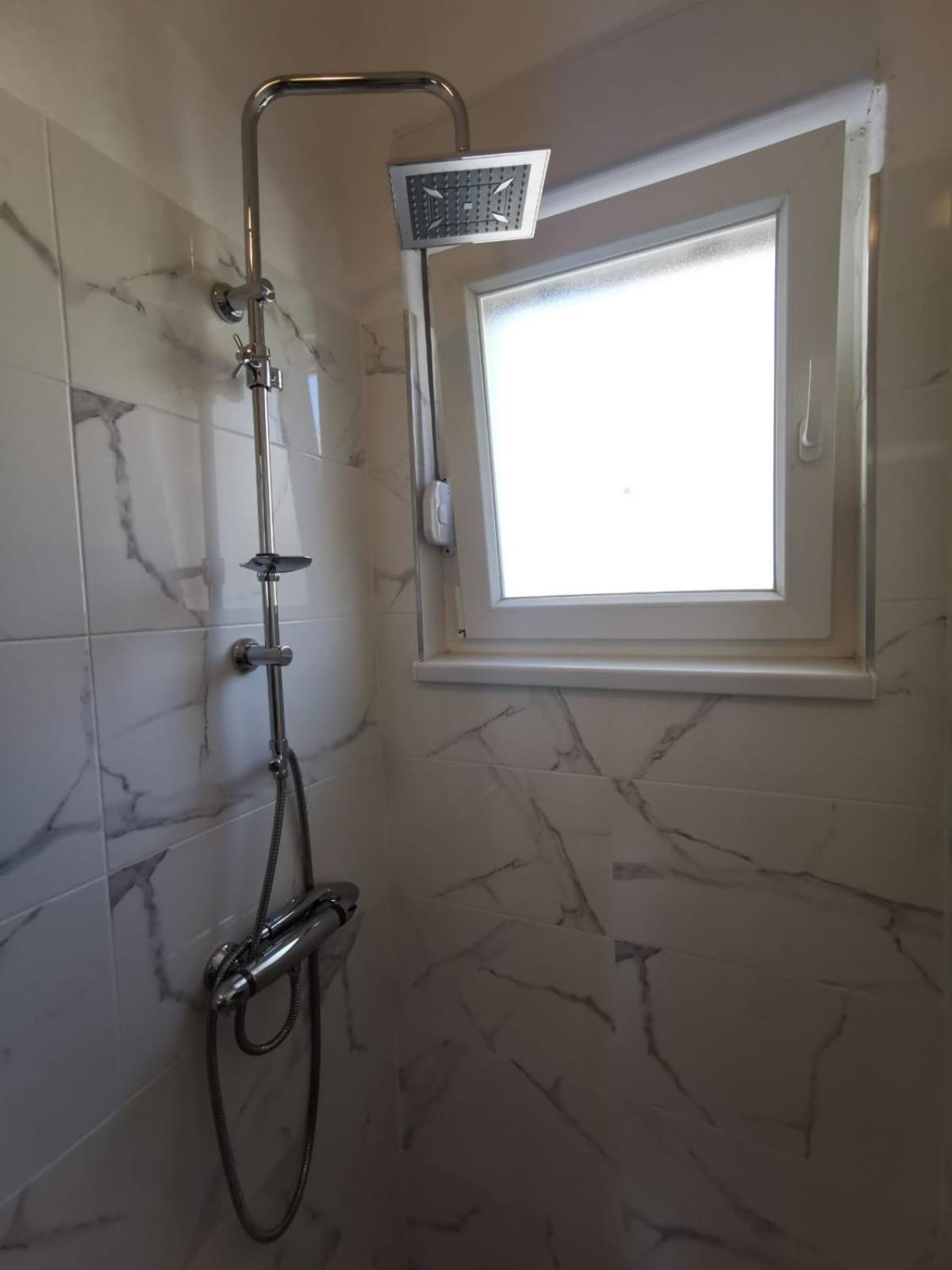 Apartments Mila Kastela Bilik gambar