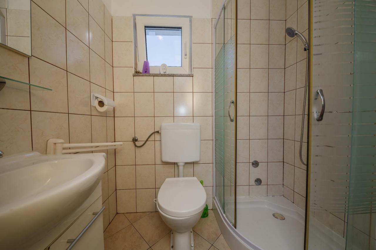 Apartments Mila Kastela Luaran gambar
