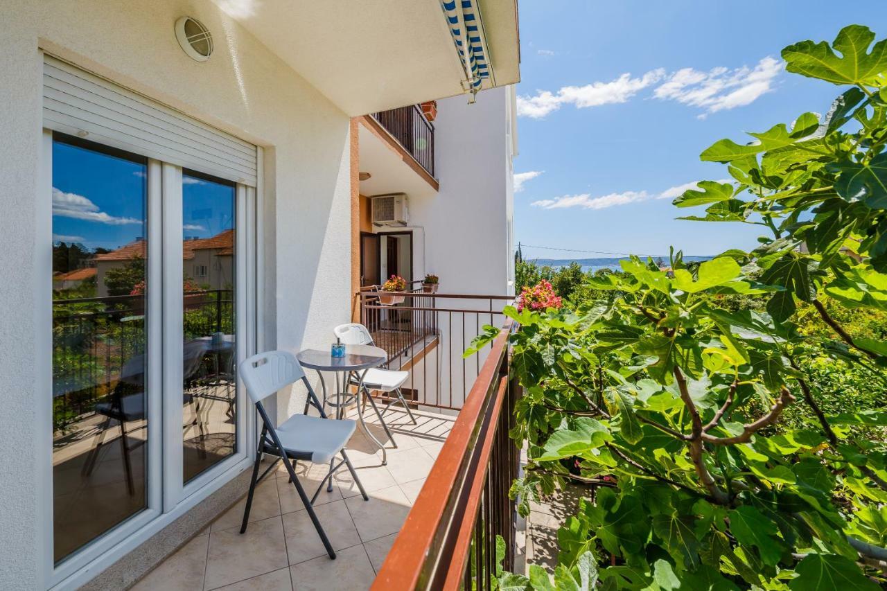 Apartments Mila Kastela Luaran gambar
