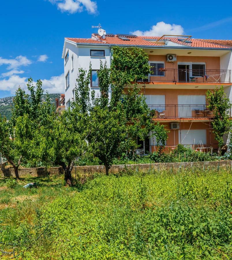 Apartments Mila Kastela Luaran gambar